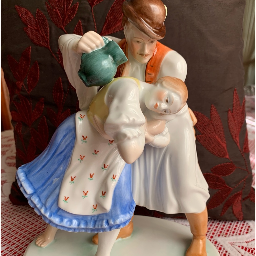 Traditional Hungarian ceramics. About 10 cm tall and are Herend brand.